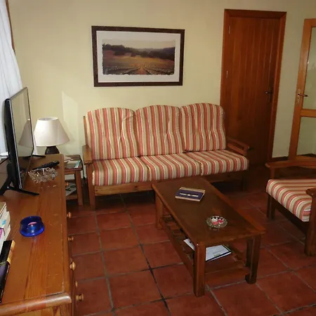 Hotel Almendreros Mocanal