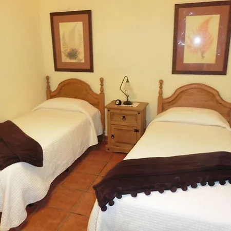 Almendreros Hotel Mocanal