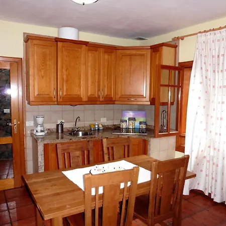 Hotel Almendreros Mocanal